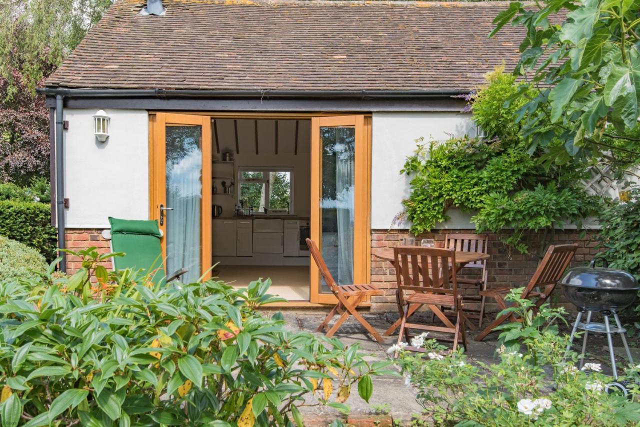 The Figgy By Bloom Stays Ashford  Exterior photo